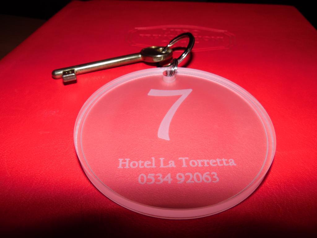 Albergo Ristorante La Torretta Кастильоне-деи-Пеполи Экстерьер фото